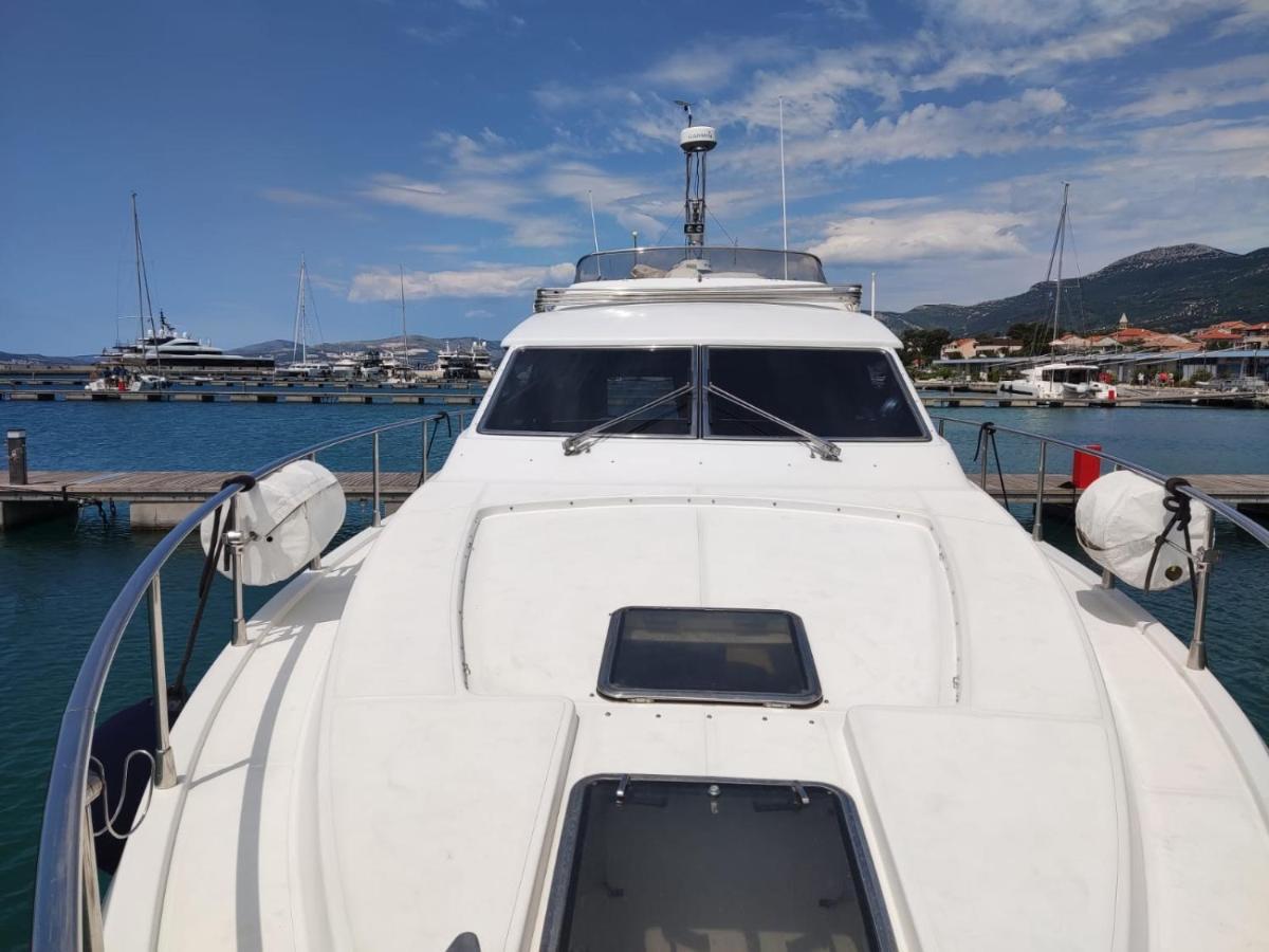 Hotel Luxury Yacht - Lex Of The Seas Split Zewnętrze zdjęcie